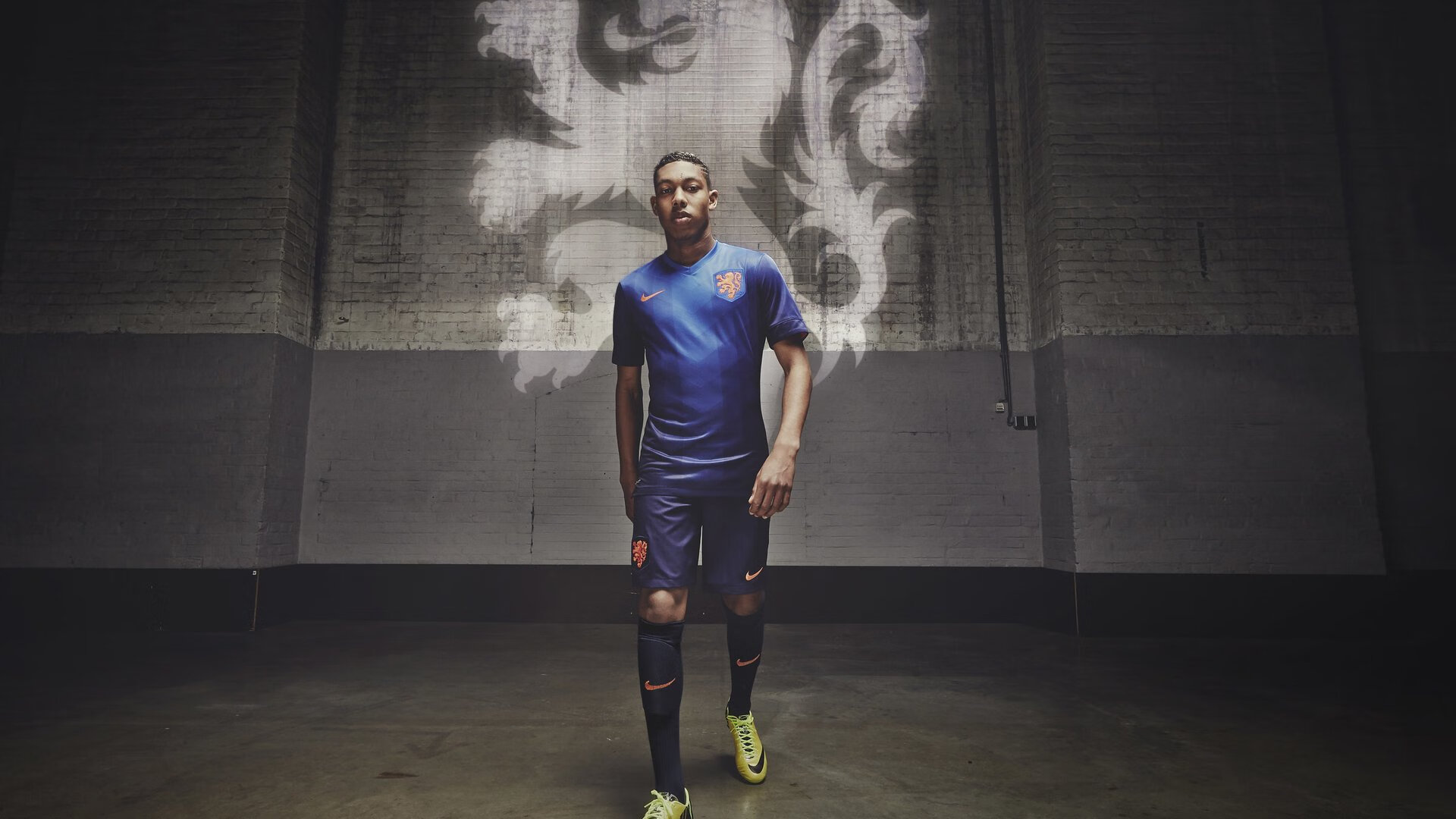 南非男队水球拼搏精神令人敬佩，南非球王