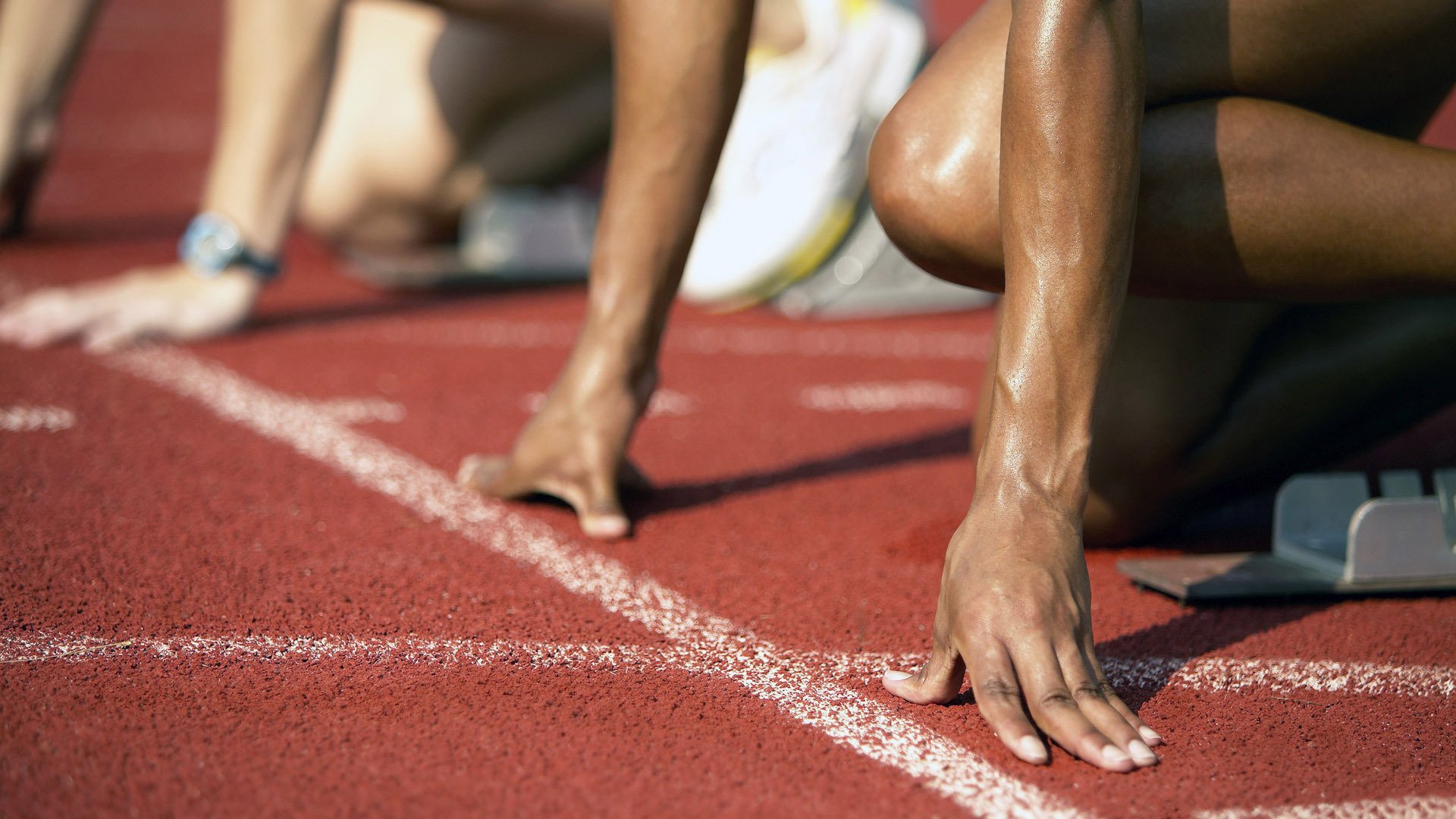 国家队换帅频率与目标一致性曾引球迷困惑，中国队换人