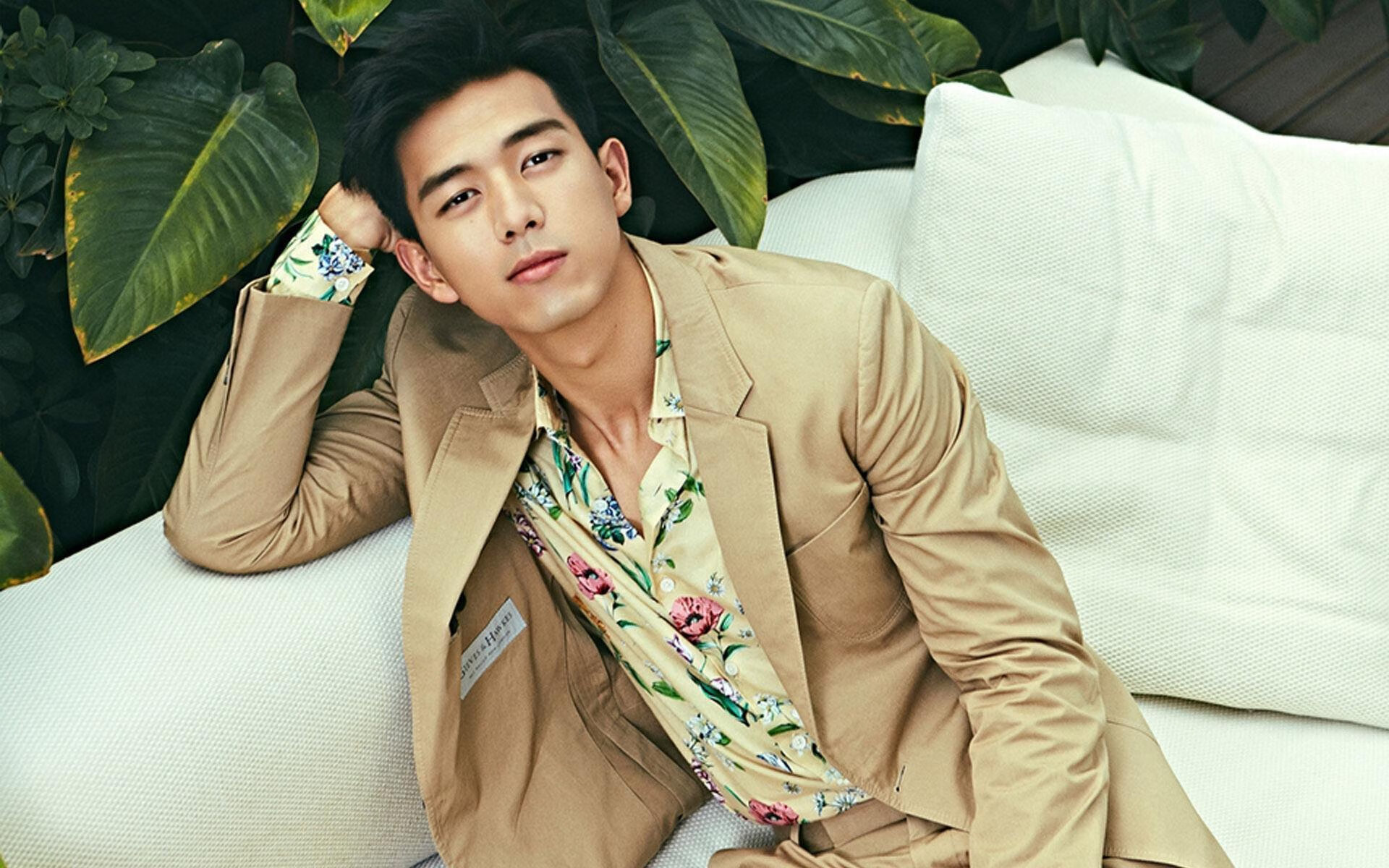 九游-_沙漠越野汽车：掌控荒原的速度与力量_，沙漠越野体验